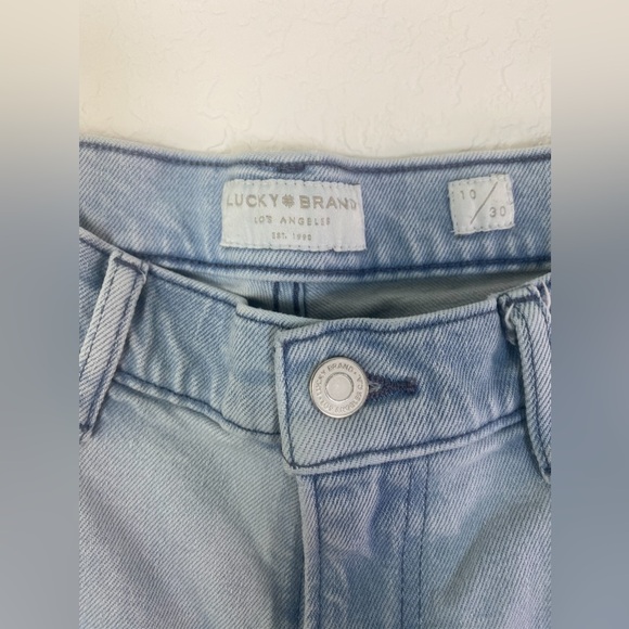 Authentic Straight Lucky Brand Cropped Jeans - Picture 4 of 4